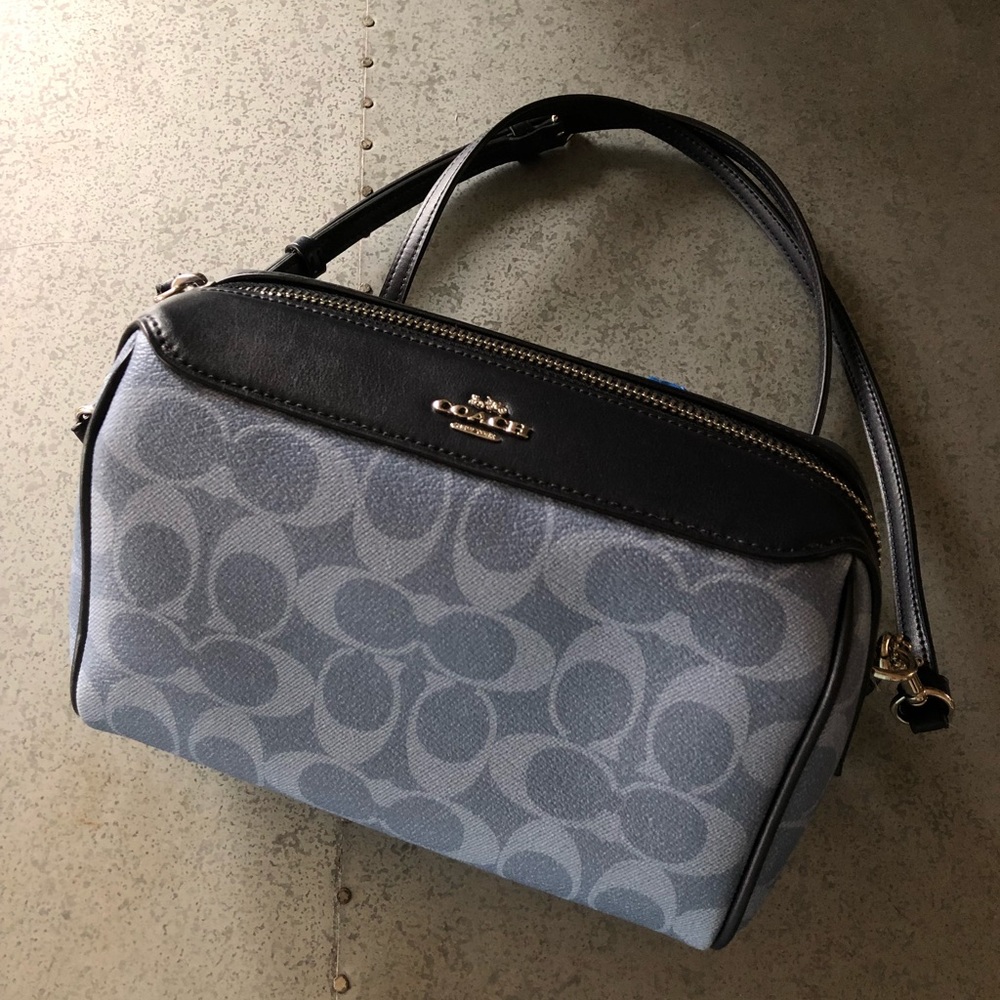 Authentic NWT Coach crossbody purse
